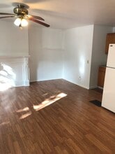 107 W 3rd St, Unit 107 W 3rd St 1st Fl in Oswego, NY - Building Photo - Building Photo