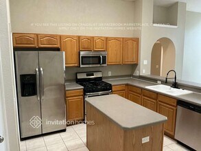 7029 Colony Pointe Dr in Riverview, FL - Building Photo - Building Photo