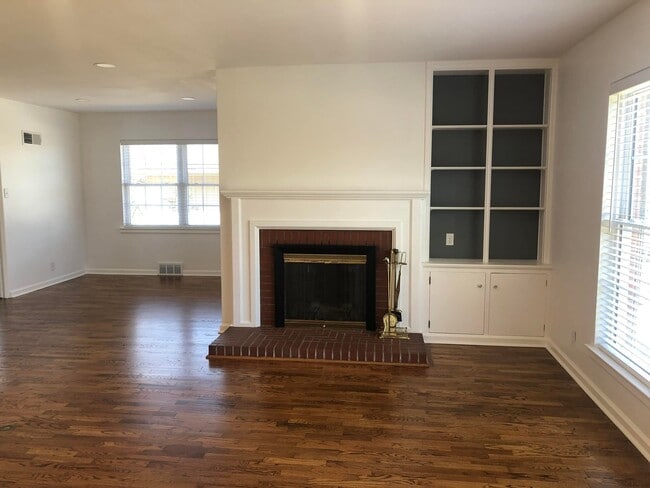 1201 Henderson Ave in Cape Girardeau, MO - Building Photo - Building Photo