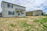 2326 Coyote Creek Dr in Fort Lupton, CO - Foto de edificio - Building Photo