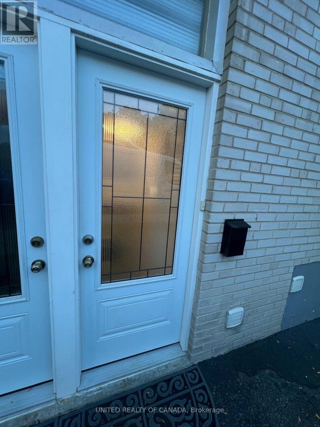 property at 52 Marbury Crescent