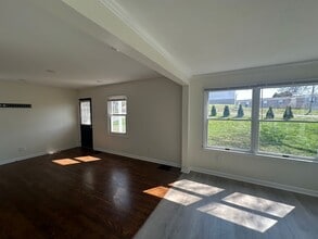 2250 Fairview St in Christiansburg, VA - Building Photo - Building Photo