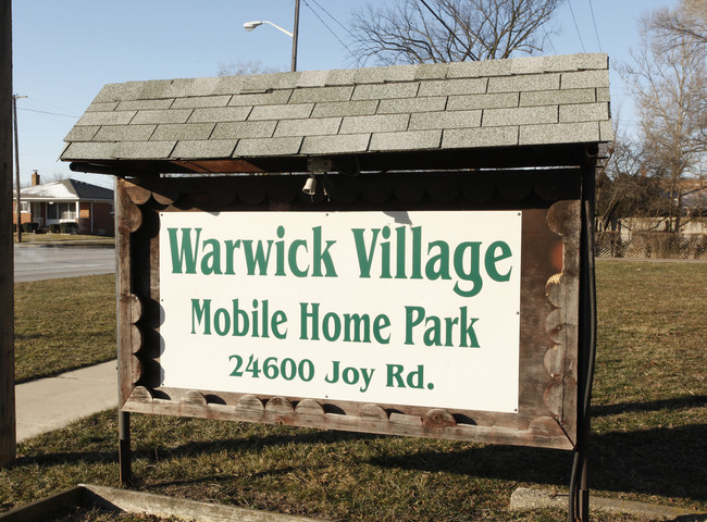 Warwick Village in Redford, MI - Building Photo - Building Photo