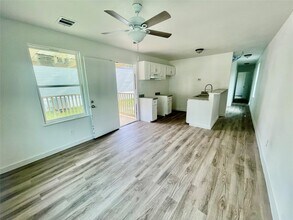 3510 Fox Dr in Baytown, TX - Building Photo - Building Photo