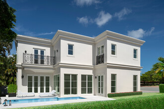 311 Santander Ave in Coral Gables, FL - Building Photo - Building Photo