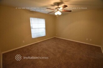 161 Thousand Oaks Blvd in Davenport, FL - Building Photo - Building Photo