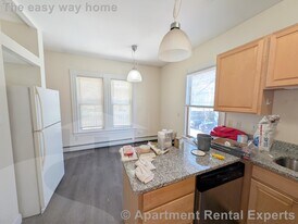 392 Washington St, Unit #2 in Somerville, MA - Building Photo