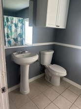 1064 N Tamiami Trl in North Fort Myers, FL - Building Photo - Building Photo
