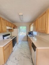 231 Fern Way in Black Mountain, NC - Building Photo - Building Photo