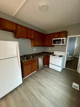 1342 Berry Blvd in Louisville, KY - Building Photo - Building Photo