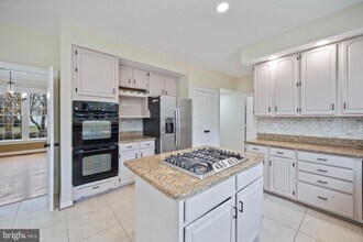 1324 Pleasant Meadow Rd in Crofton, MD - Building Photo - Building Photo