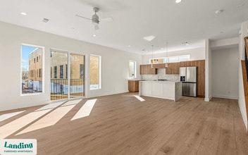 2206 Arroyo Ave in Dallas, TX - Foto de edificio - Building Photo