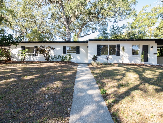 property at 500 Altaloma Ave