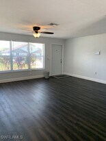 7653 Winged Foot Dr in Ft. Myers, FL - Building Photo