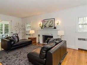 381 VFW Parkway in Brookline, MA - Building Photo - Building Photo