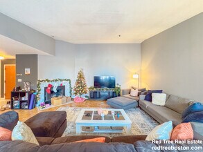 147 Kelton St, Unit 715 in Boston, MA - Building Photo - Building Photo