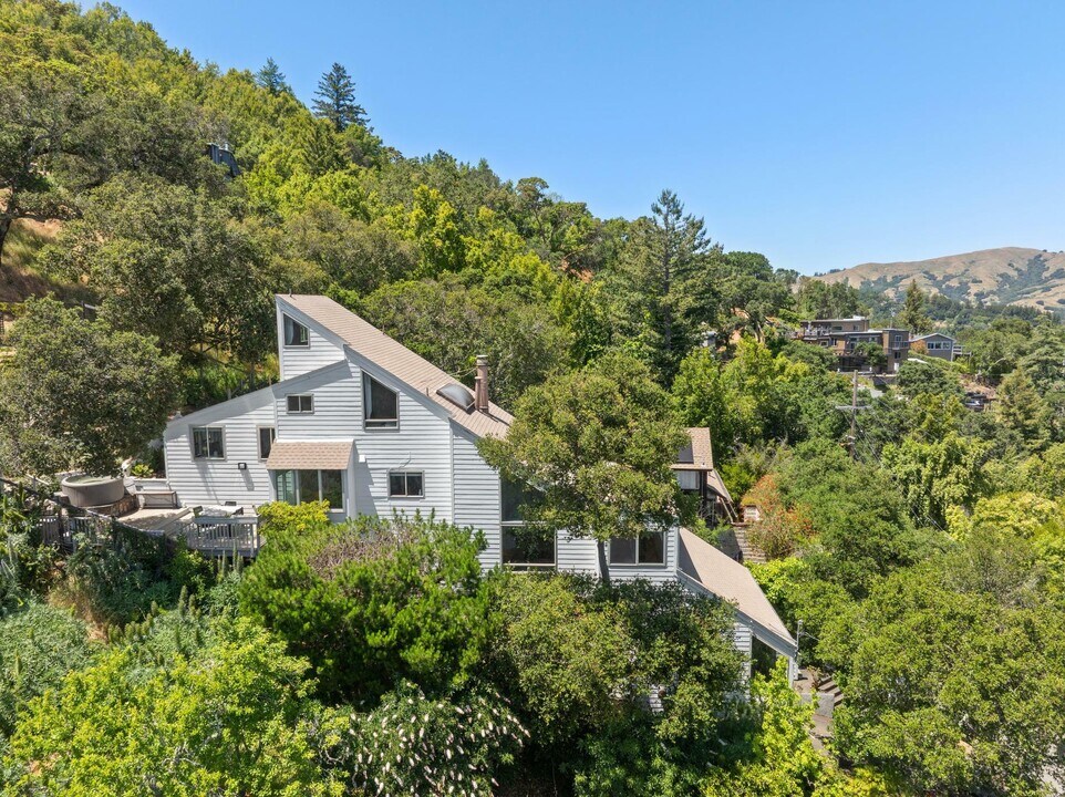 85 Ridge Rd in Fairfax, CA - Building Photo