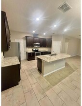 5170 NW Pine Trail Cir in Port St. Lucie, FL - Building Photo - Building Photo