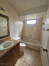 626 SE 13th Ct in Cape Coral, FL - Building Photo - Building Photo