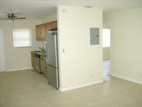 817 Tequesta St in Fort Lauderdale, FL - Building Photo - Building Photo