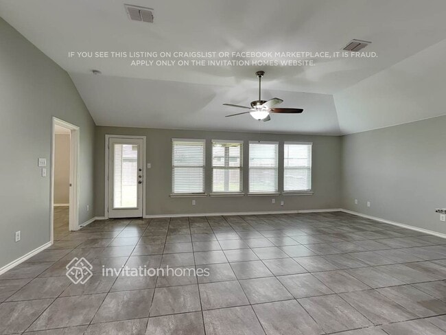 2516 Old Buck Dr in Weatherford, TX - Building Photo - Building Photo