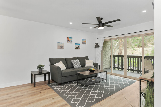 6314 Friars Rd in San Diego, CA - Building Photo - Building Photo