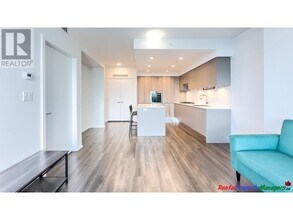 3809-3809 Evergreen Pl in Burnaby, BC - Building Photo - Building Photo