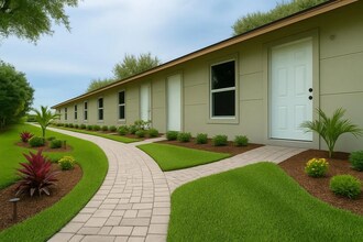 3255 Avenue J in Riviera Beach, FL - Building Photo - Building Photo