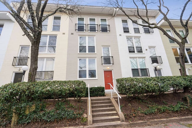 property at 242 G St SW