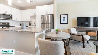 3060 Southcreek Blvd in Orlando, FL - Building Photo - Building Photo