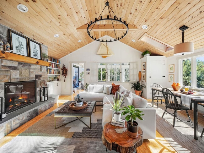 2046 Lakeside Dr W, Unit SI ID1502225P in Highland Lakes, NJ - Foto de edificio - Building Photo