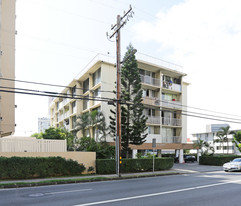 Kinau Court in Honolulu, HI - Building Photo