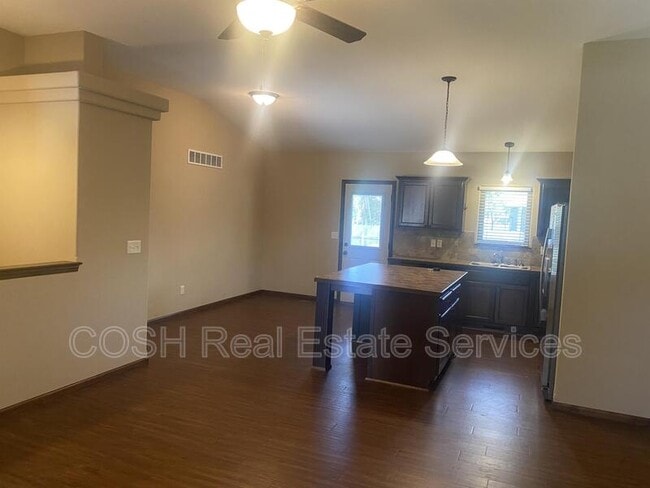 406 N Colorado Ave in Colwich, KS - Building Photo - Building Photo