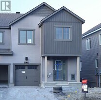 1033 Elixir Pl in Ottawa, ON - Building Photo