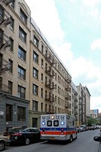 530 W 157th St in New York, NY - Foto de edificio - Building Photo