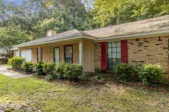 201 Shadow Cove in Clinton, MS - Building Photo - Building Photo