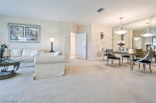 6065 Pinnacle Ln in Naples, FL - Foto de edificio - Building Photo