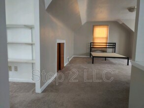 5048 Claremont Blvd in Garfield Heights, OH - Building Photo - Building Photo