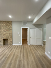 423 W Belden Ave, Unit 434-02 in Chicago, IL - Building Photo - Building Photo