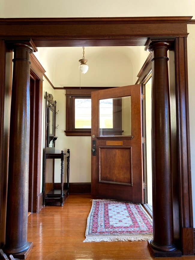 property at 264 N 13th St