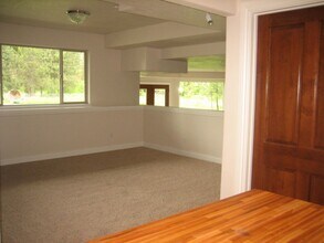 1197 E Skyline Dr in Coeur d'Alene, ID - Building Photo - Building Photo