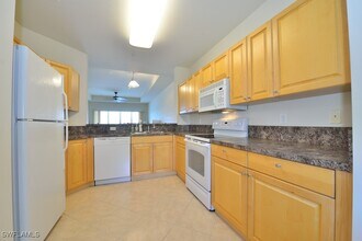 7812 Regal Heron Cir in Naples, FL - Building Photo - Building Photo