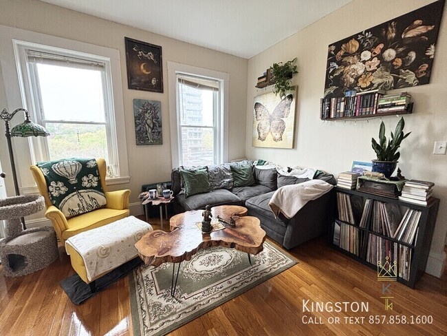 1485 Beacon St in Brookline, MA - Building Photo - Building Photo
