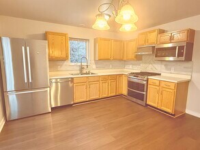 126 Thomson Ln in Oregon, WI - Building Photo - Building Photo