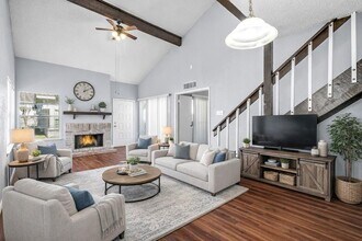 6239 Ludington Dr in Houston, TX - Building Photo - Building Photo