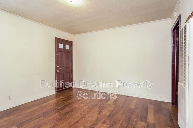 225 N Jackson Ave in Winston-Salem, NC - Foto de edificio - Building Photo