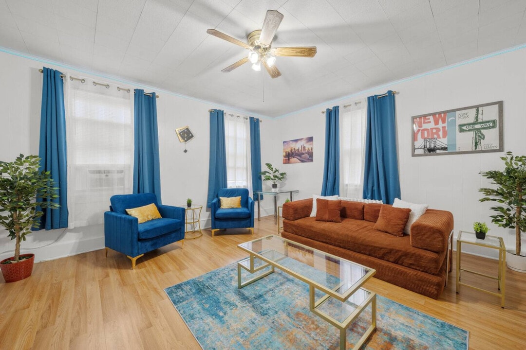 21 Lord Ave in Bayonne, NJ - Building Photo