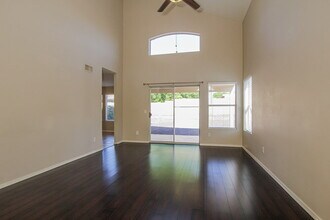 116 W Monona Dr in Phoenix, AZ - Foto de edificio - Building Photo