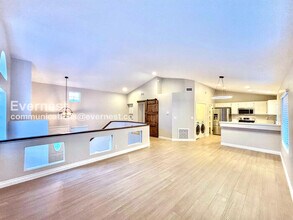 9 Vía Espiritu in Rancho Santa Margarita, CA - Building Photo - Building Photo