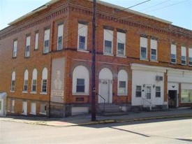 122 E Main St Apartments